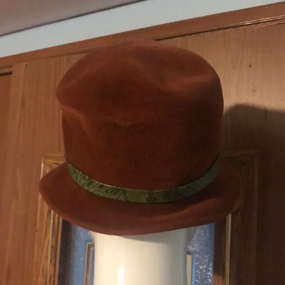 Vintage Peachbloom Velour Hat